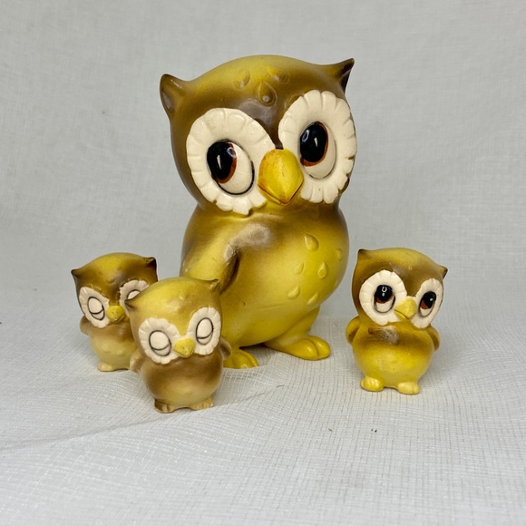 Vintage 1960's Josef Originals Ceramic Owls set of 4 - Picture 1 of 8